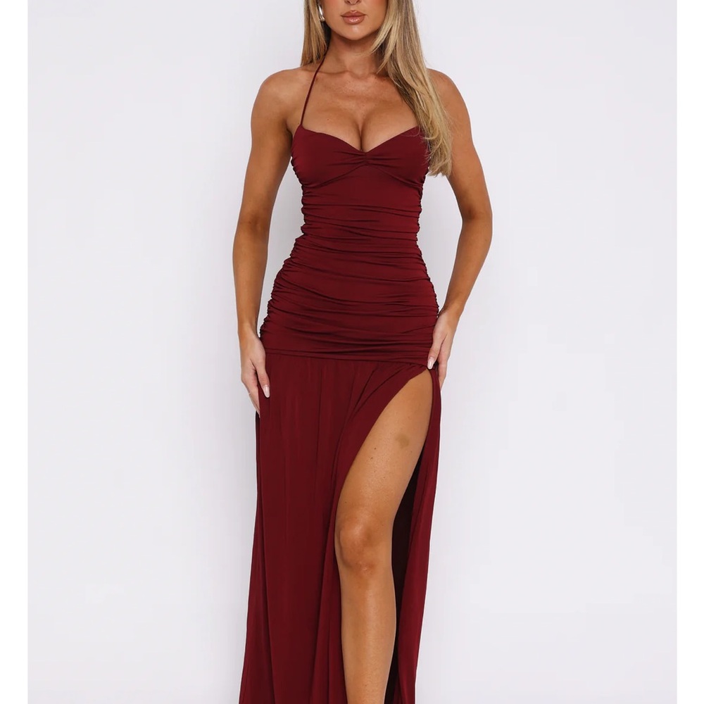 NWT White Fox Boutique Sweet Skies Burgundy Halter Maxi Dress -M but fits like S